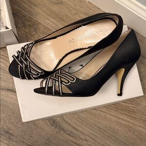 Caparros vintage Black Heels with Silver Embellishments 9 1/2